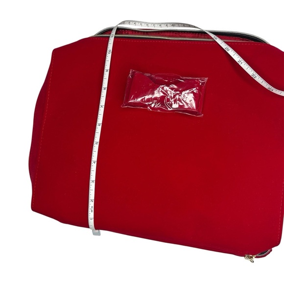 Estée Lauder | Red Cosmetic Train Case Makeup Bag | Bow Detail | Gold Zipper - Picture 8 of 10